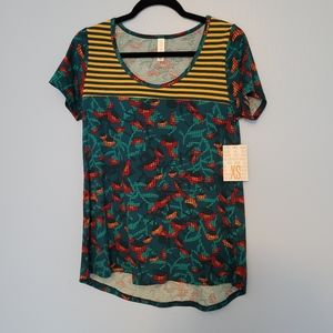 NWT Lularoe Classic T